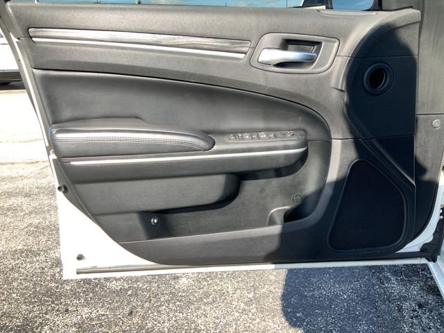 Used 2022 White Chrysler Touring image 14
