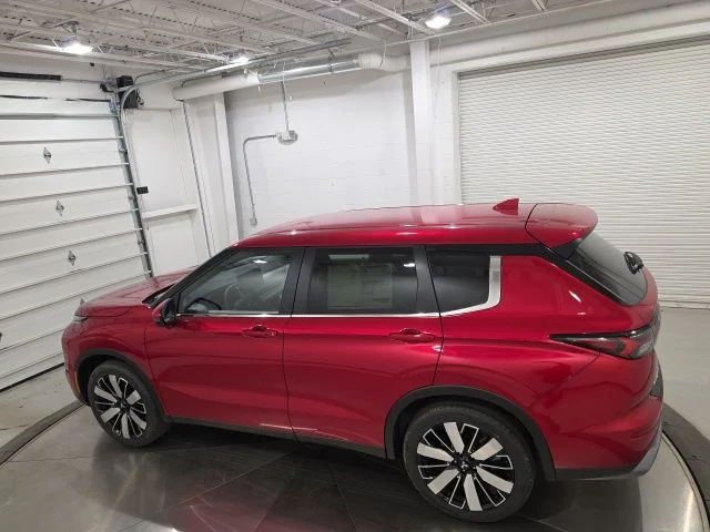 2026 Mitsubishi Outlander SE - Photo 7