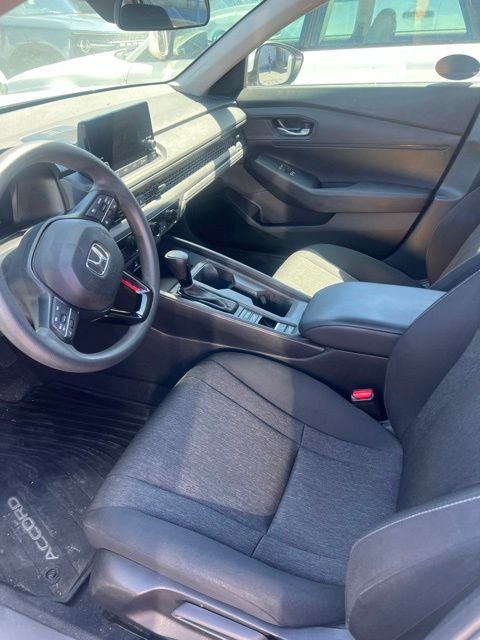 Used 2023  Honda LX image 6