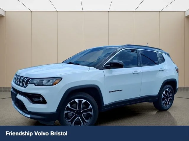 Used 2024 White Jeep Limited image 1