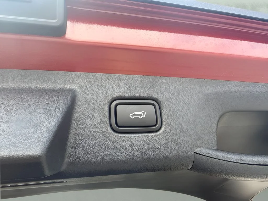 Used 2026 Red Hyundai SEL image 18