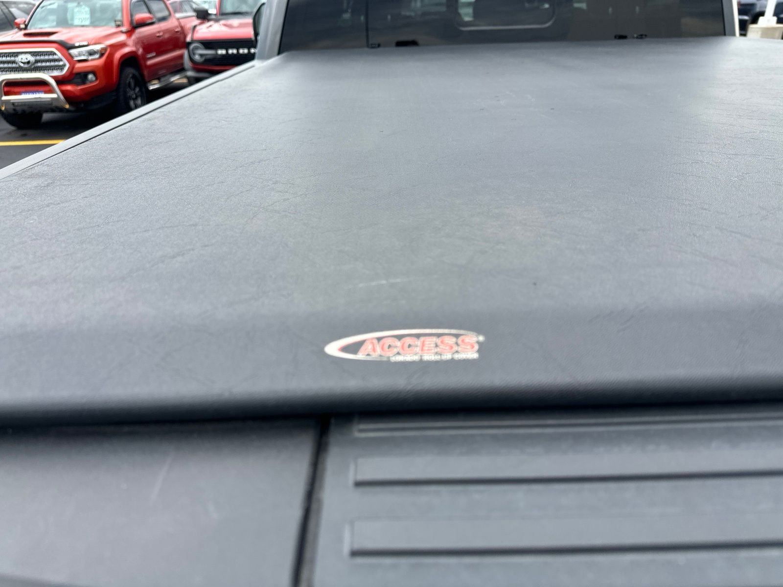 Used 2019 Gray Ford Lariat image 9