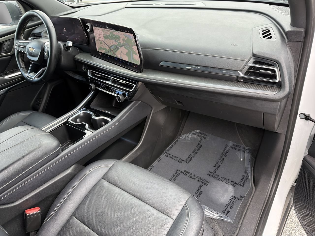 Used 2025 Summit White Chevrolet LT image 12