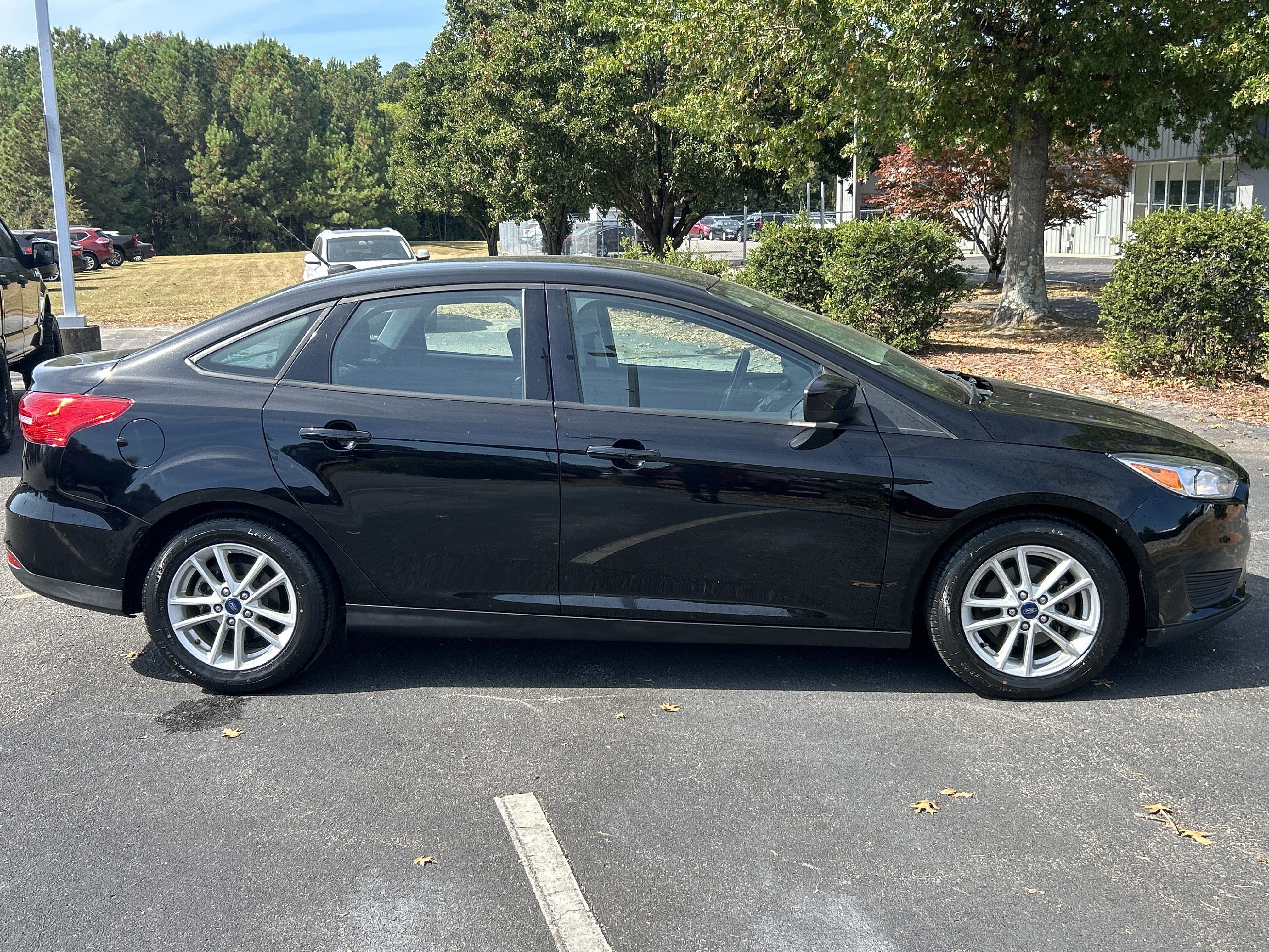 2018 Ford Focus SE - Photo 23