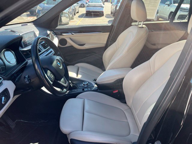 Used 2018 Jet Black BMW xDrive28i image 12