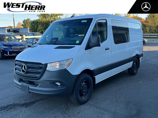New 2027 Mercedes-Benz Sprinter 2500 Crew Van Standard Roof 144