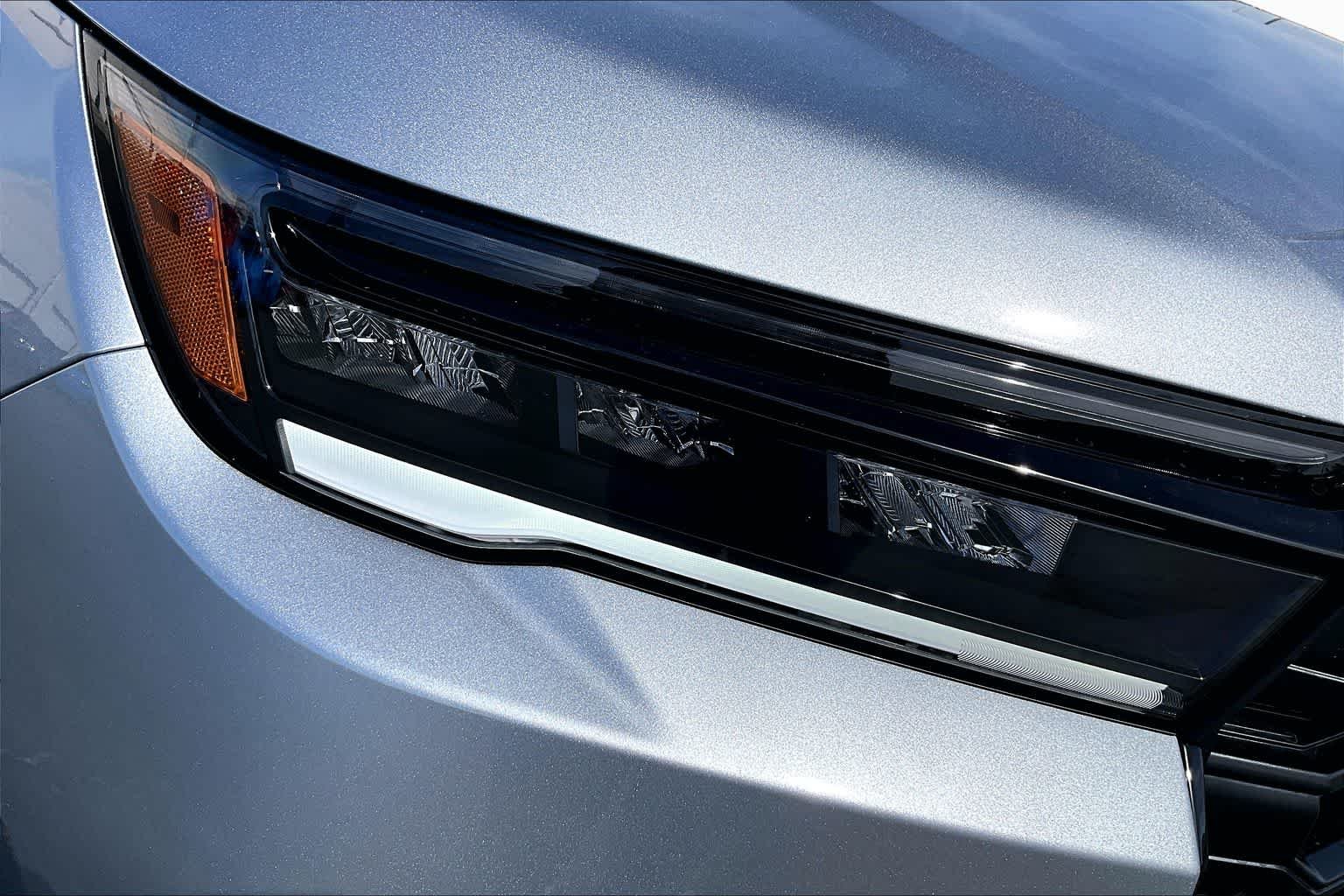 New 2026 Solar Silver Metallic Honda EX-L image 13