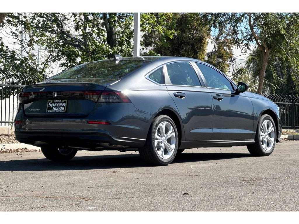 New 2026 Meteorite Gray Metallic Honda LX image 4