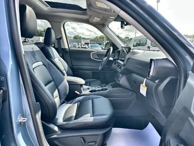 New 2026 Azure Gray Metallic Tri-Coat Ford Outer Banks® image 35