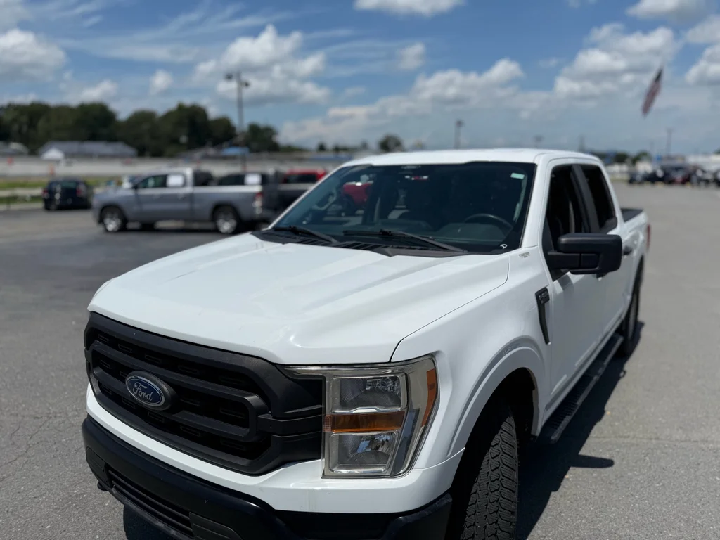 Used 2022 Oxford White Ford XL image 15