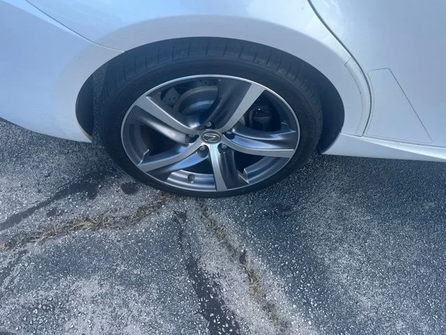 Used 2018 White Lexus 300 image 16