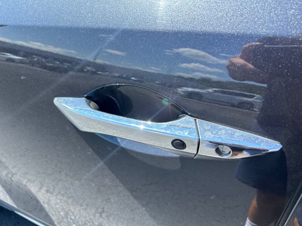 Used 2019  Acura w/Advance Pkg image 12