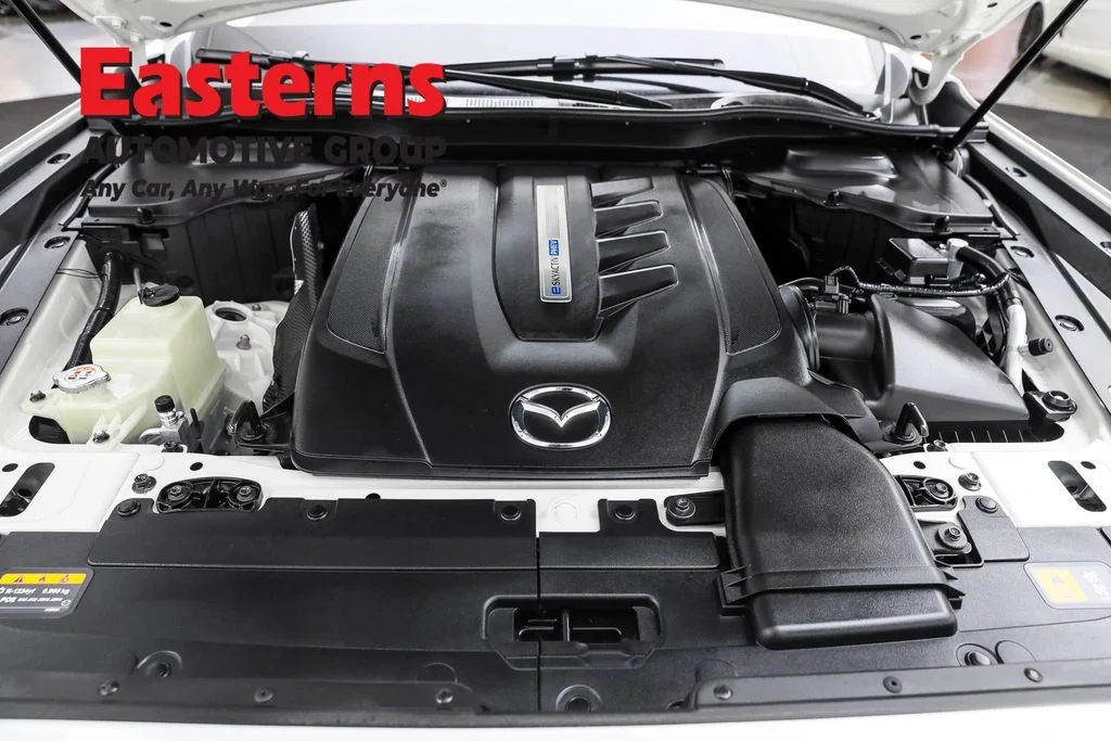 Used 2024 White Mazda Preferred image 7
