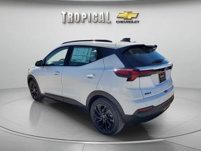 New 2027 Summit White Chevrolet RS image 3