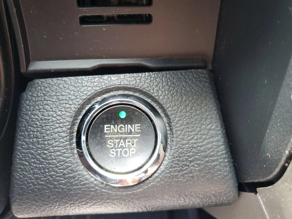 Used 2022 Blue Ford LARIAT image 23
