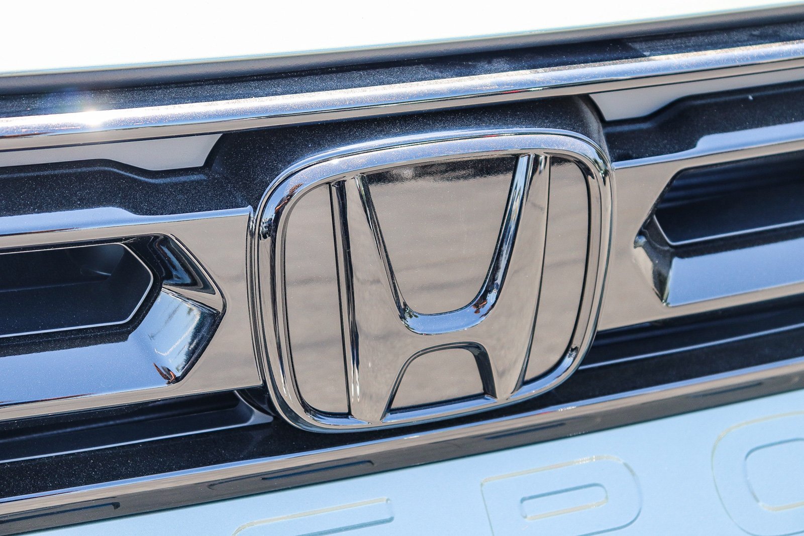 New 2026 Ash Green Metallic Honda TrailSport Elite Blackout AWD image 4