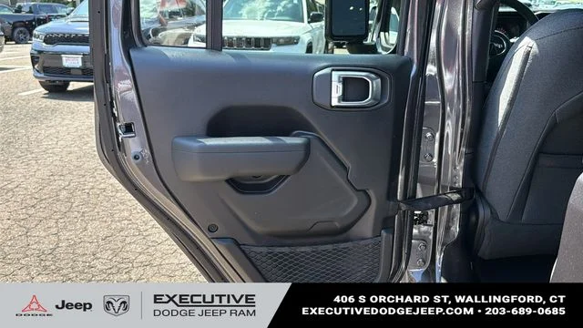 New 2026 Granite Crystal Metallic Clearcoat Jeep Sport S image 20