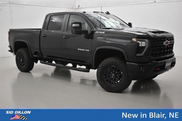 2026 Chevrolet Silverado 2500 HD ZR2 - Photo 13