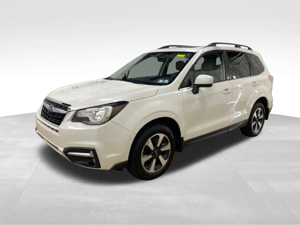 Used 2018 White Subaru 2.5i Limited image 3