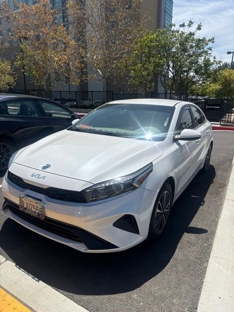 Certified Used 2023 Snow White Pearl Kia LXS image 1