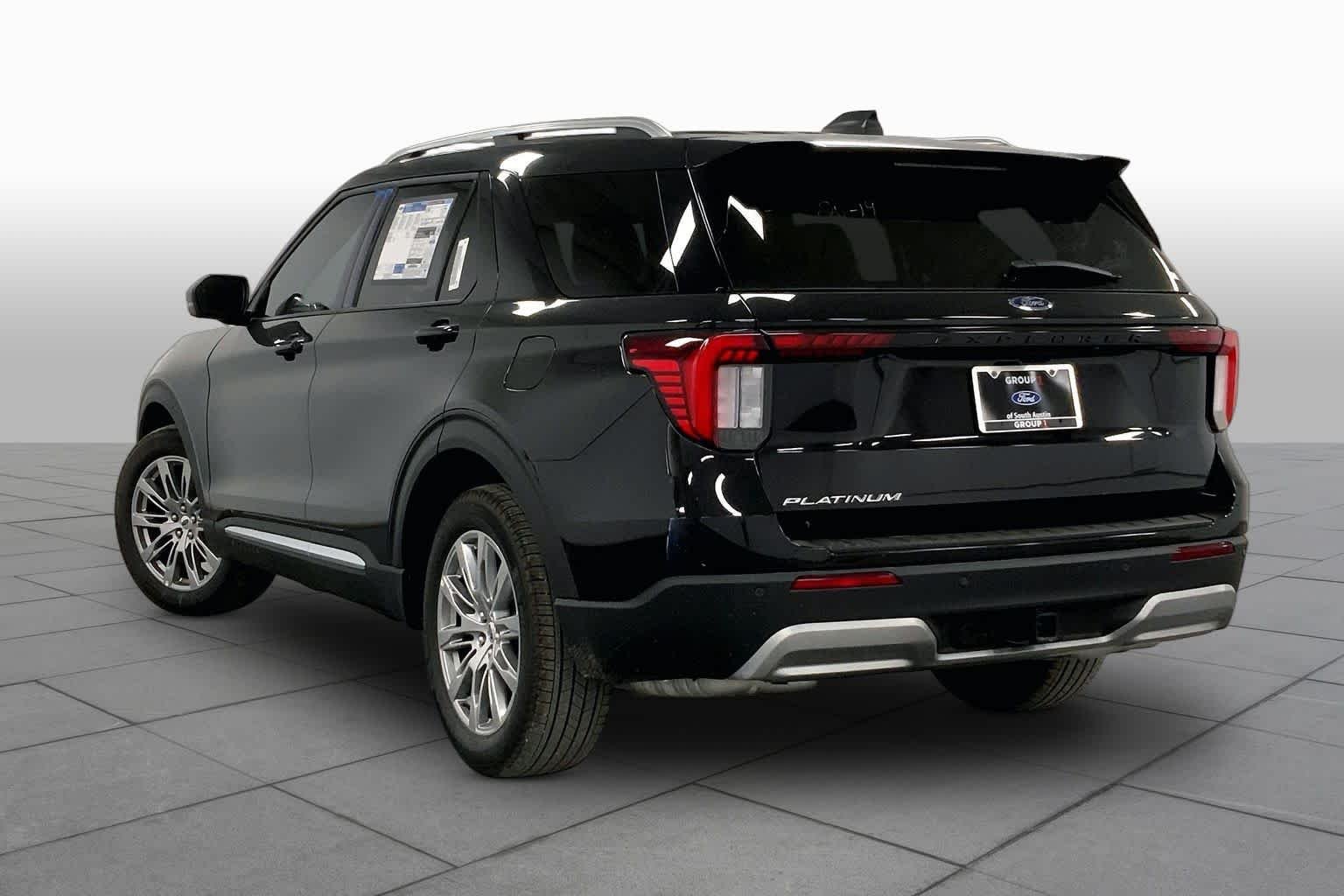 New 2026 Agate Black Metallic Ford Platinum™ image 11