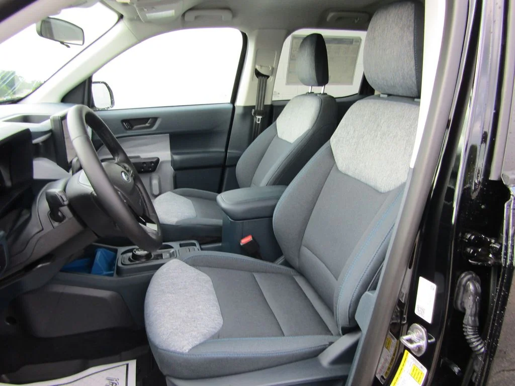 New 2026 Shadow Black Ford XLT image 3