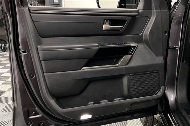 2025 Toyota Tundra Limited - Photo 22