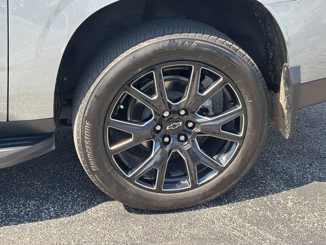 Certified Used 2025 Sterling Gray Metallic Chevrolet Premier image 9