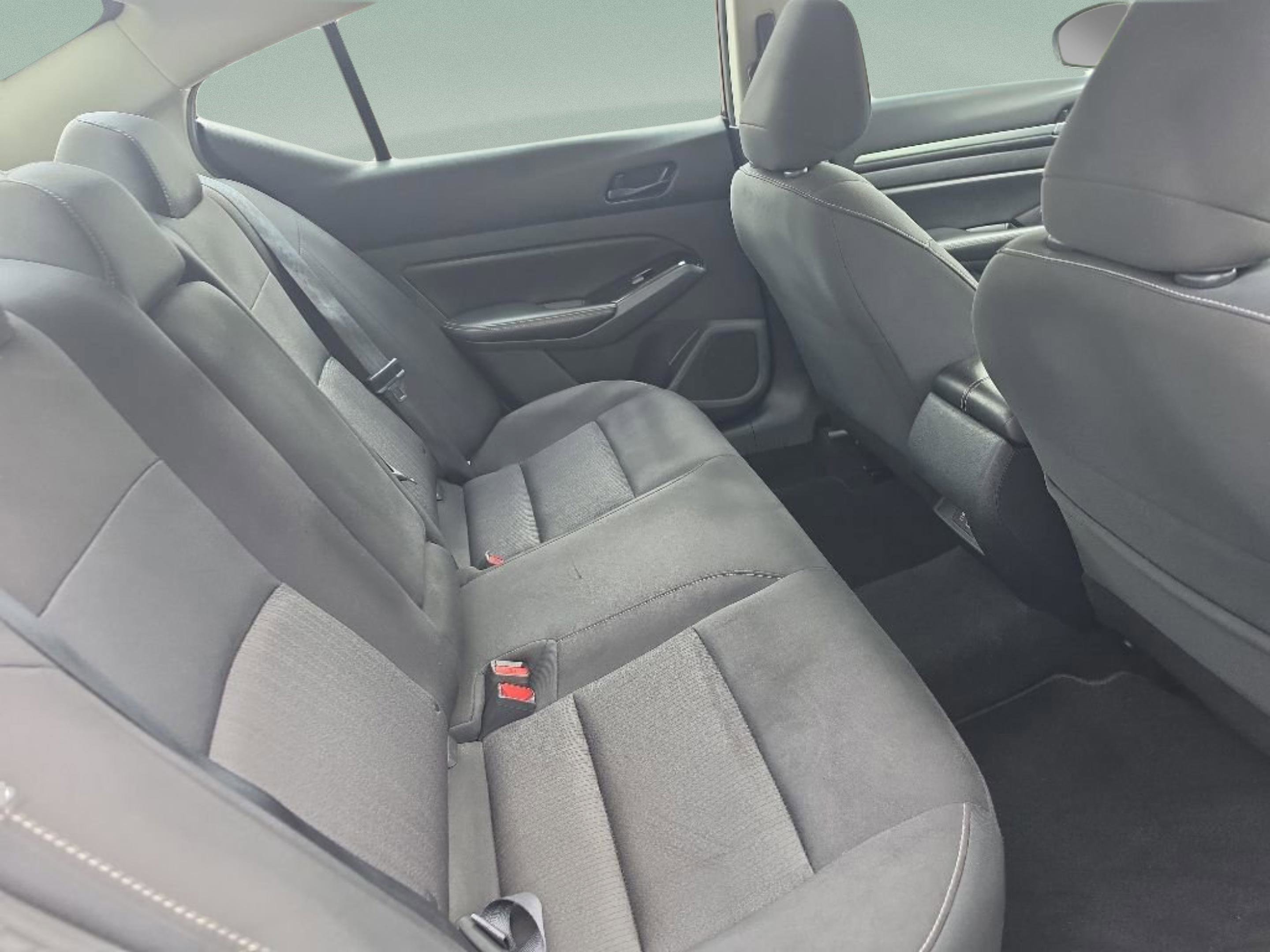 Used 2023 Red/red Nissan 2.5 SV image 25