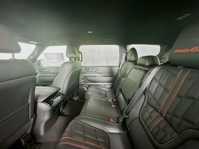 2025 Nissan Armada PRO-4X - Photo 23