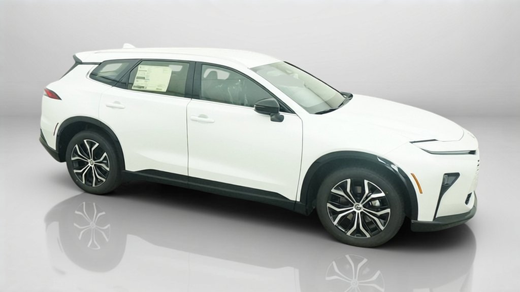 New 2026 Oxygen White Toyota XLE image 6