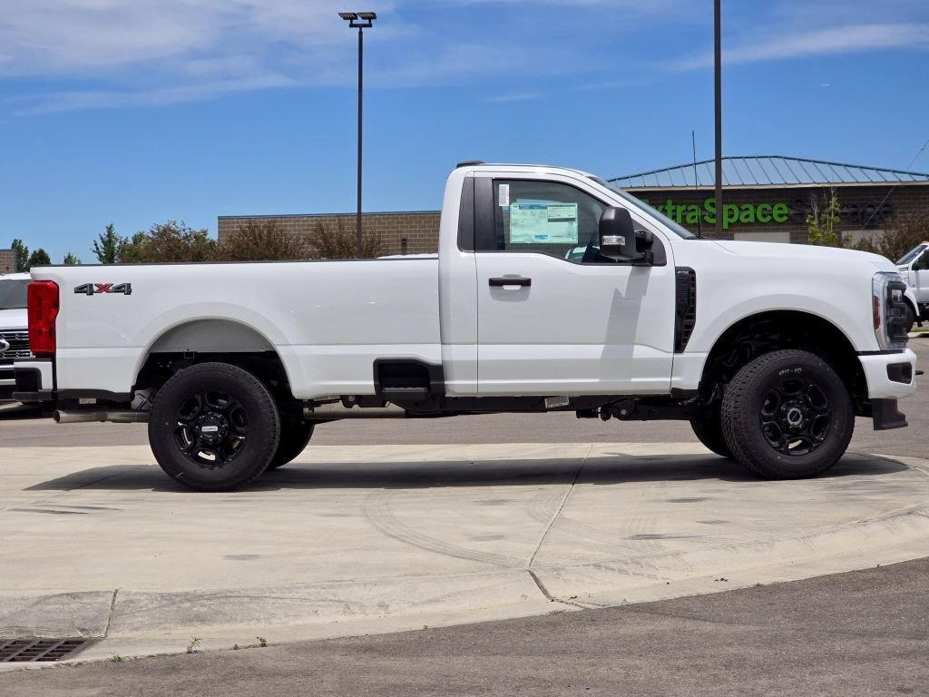 New 2026 Oxford White Ford XL/STX image 25
