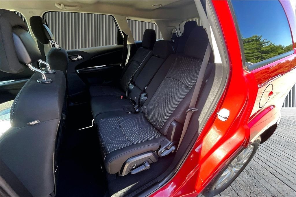 Used 2020 Red Dodge SE image 26