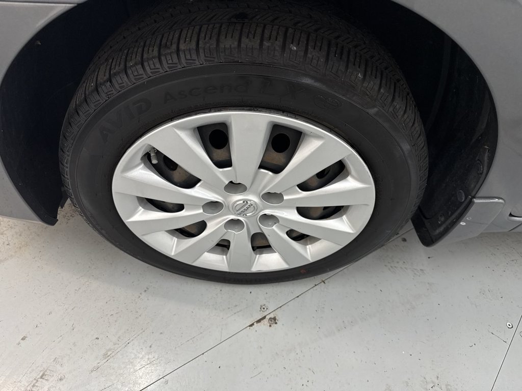 Used 2015 Gun Metallic Nissan SV image 29