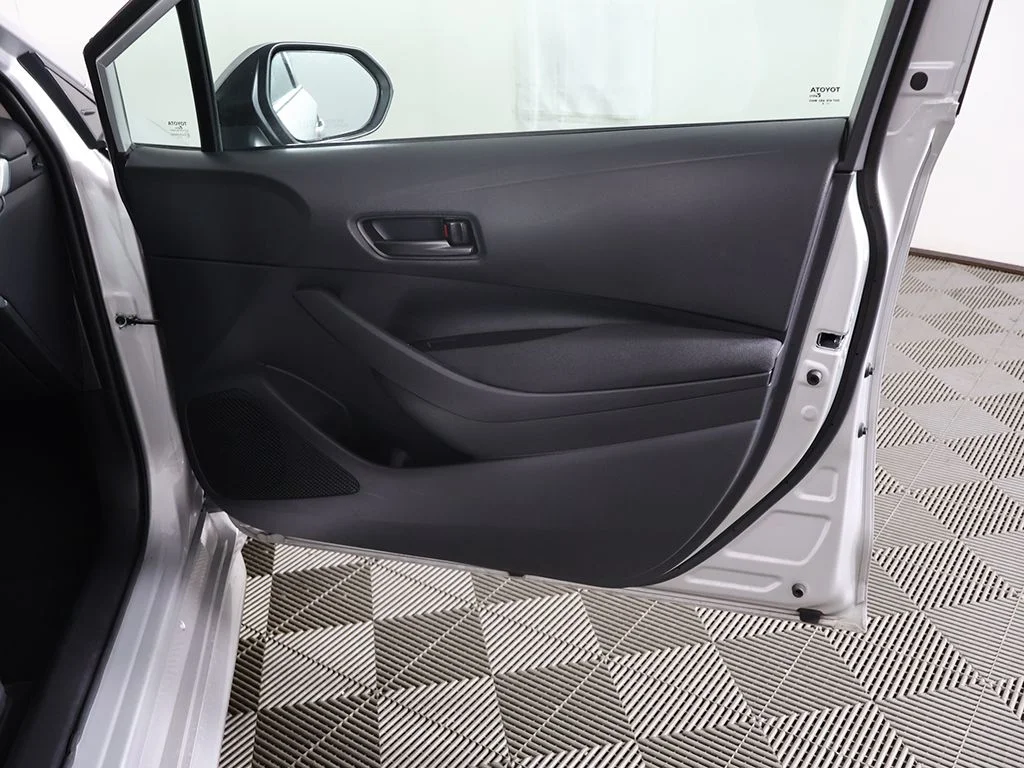 Used 2025 Silver Toyota LE image 20