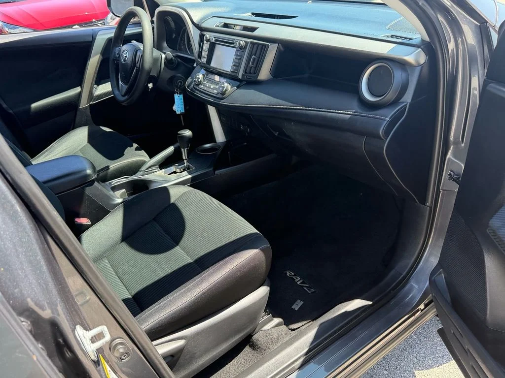 Used 2013 Gray Toyota XLE image 18