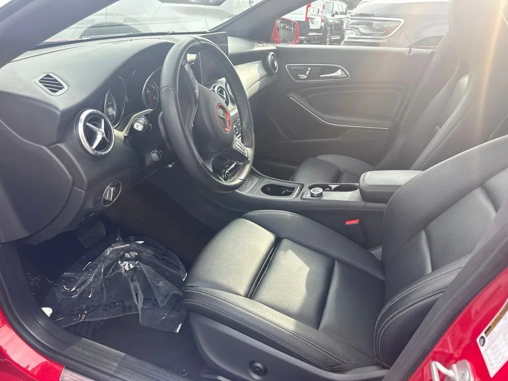 Used 2018  Mercedes-Benz CLA 250 image 3