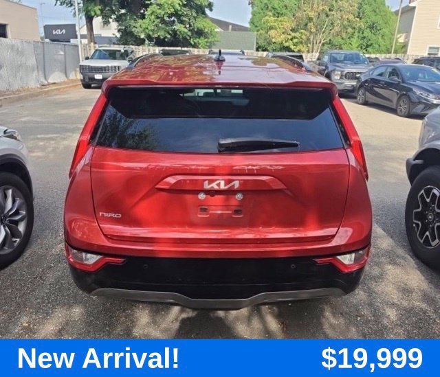 Used 2023  Kia Wind image 4