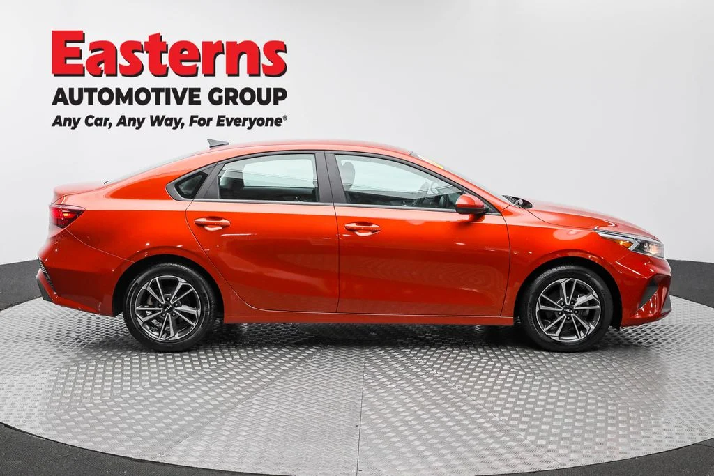 Used 2023 Orange Kia LXS image 4