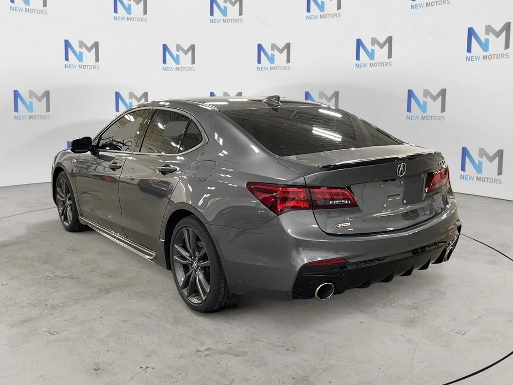 Used 2019 Gray Acura 3.5L Technology Pkg w/A-Spec Pkg image 3