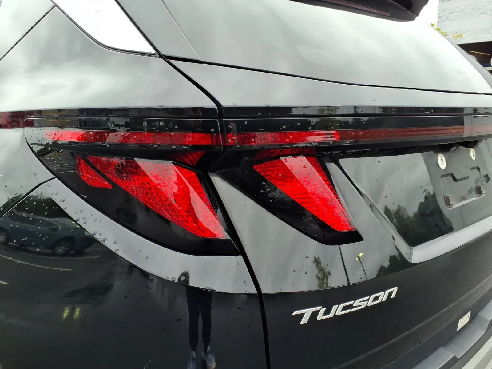 Used 2025 Phantom Black Hyundai SEL image 18