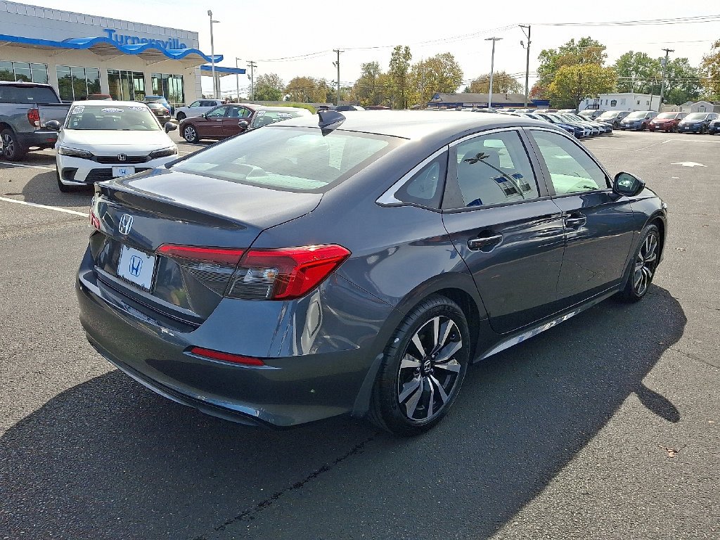 Certified Used 2024 Meteorite Gray Metallic Honda EX image 6