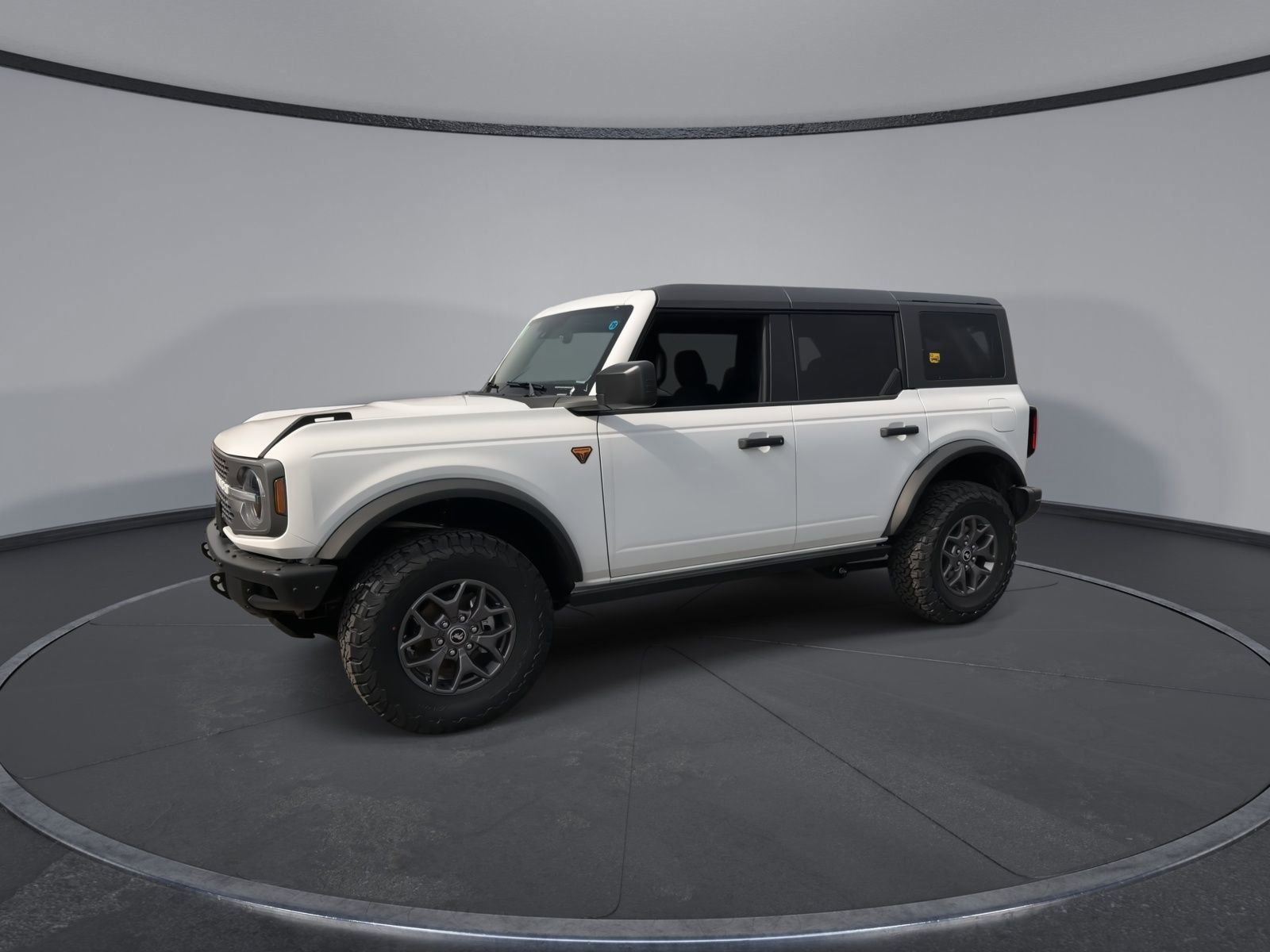 New 2025 Oxford White Ford Badlands® image 4