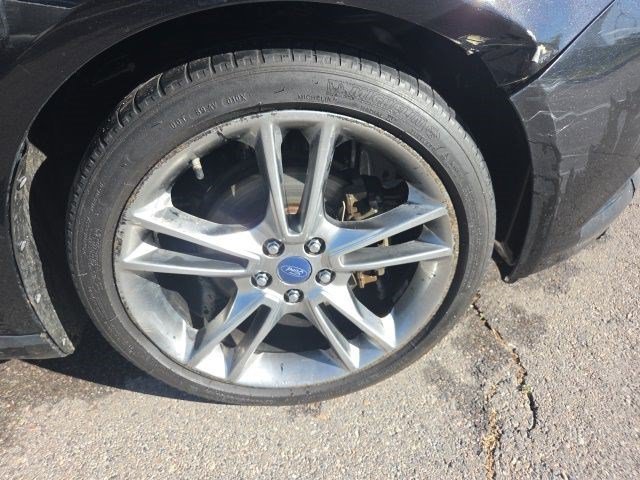Used 2015 Black Ford Titanium image 22