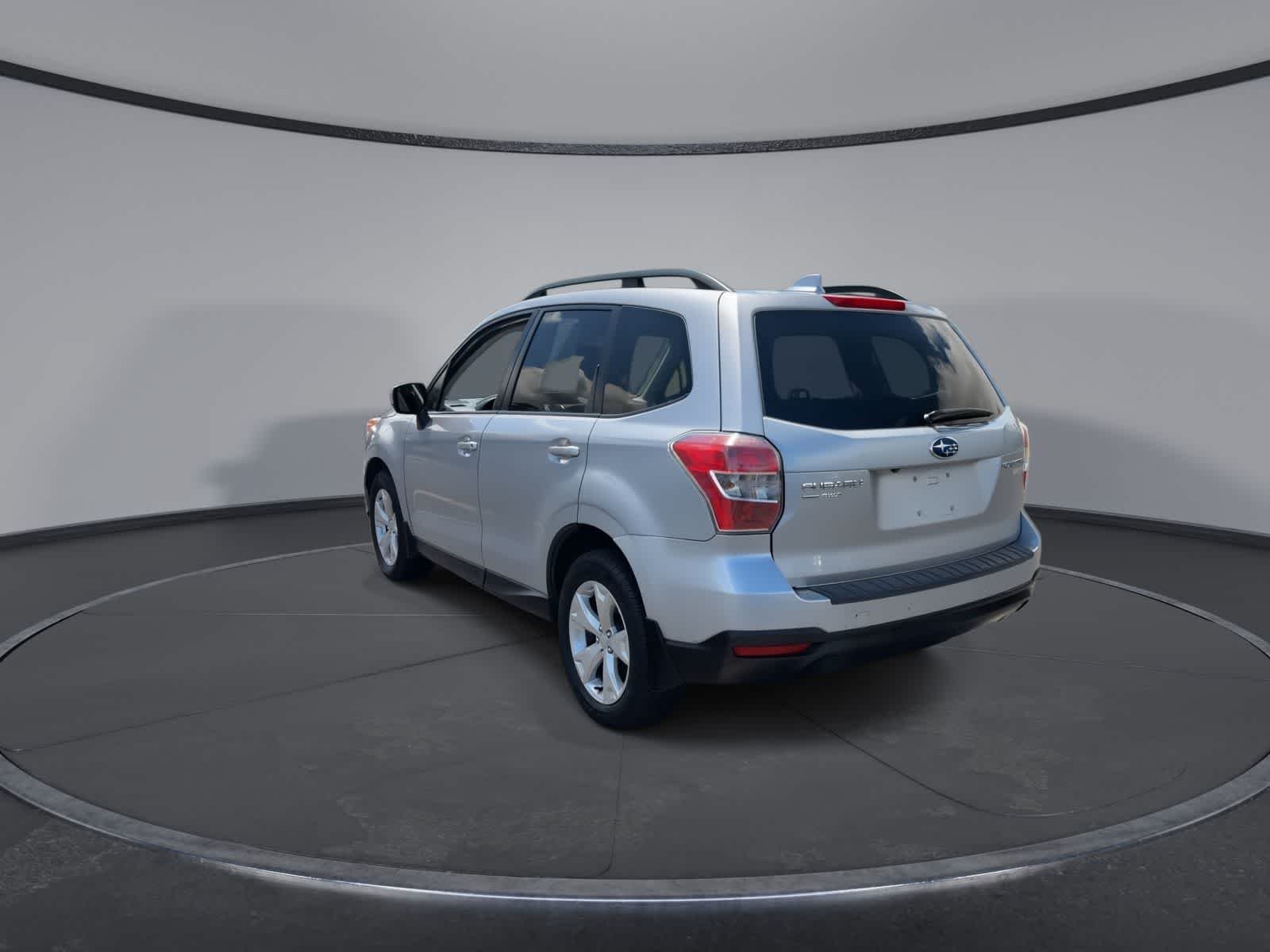 Used 2016 Ice Silver Metallic Subaru 2.5i Premium image 6