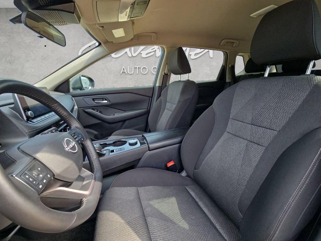 Used 2025 Gray Nissan SV image 19