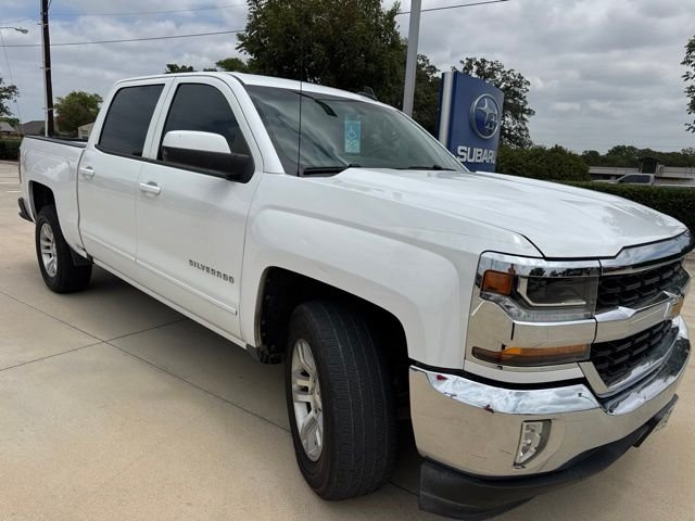 Used 2017 White Chevrolet LT image 1