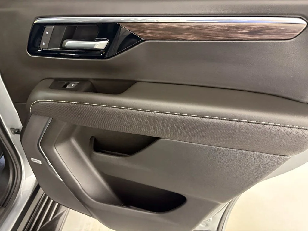 2027 Chevrolet Tahoe Premier - Photo 47
