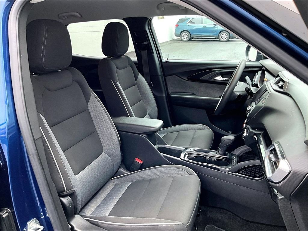 Used 2022 Blue Chevrolet LT image 11