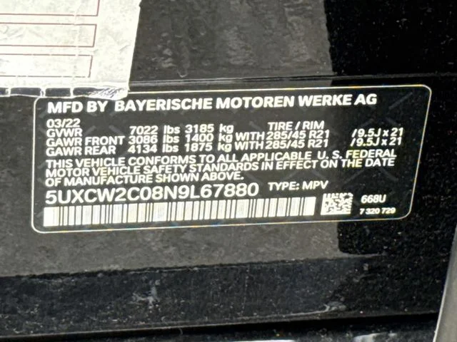 Used 2022 Black BMW xDrive40i image 30